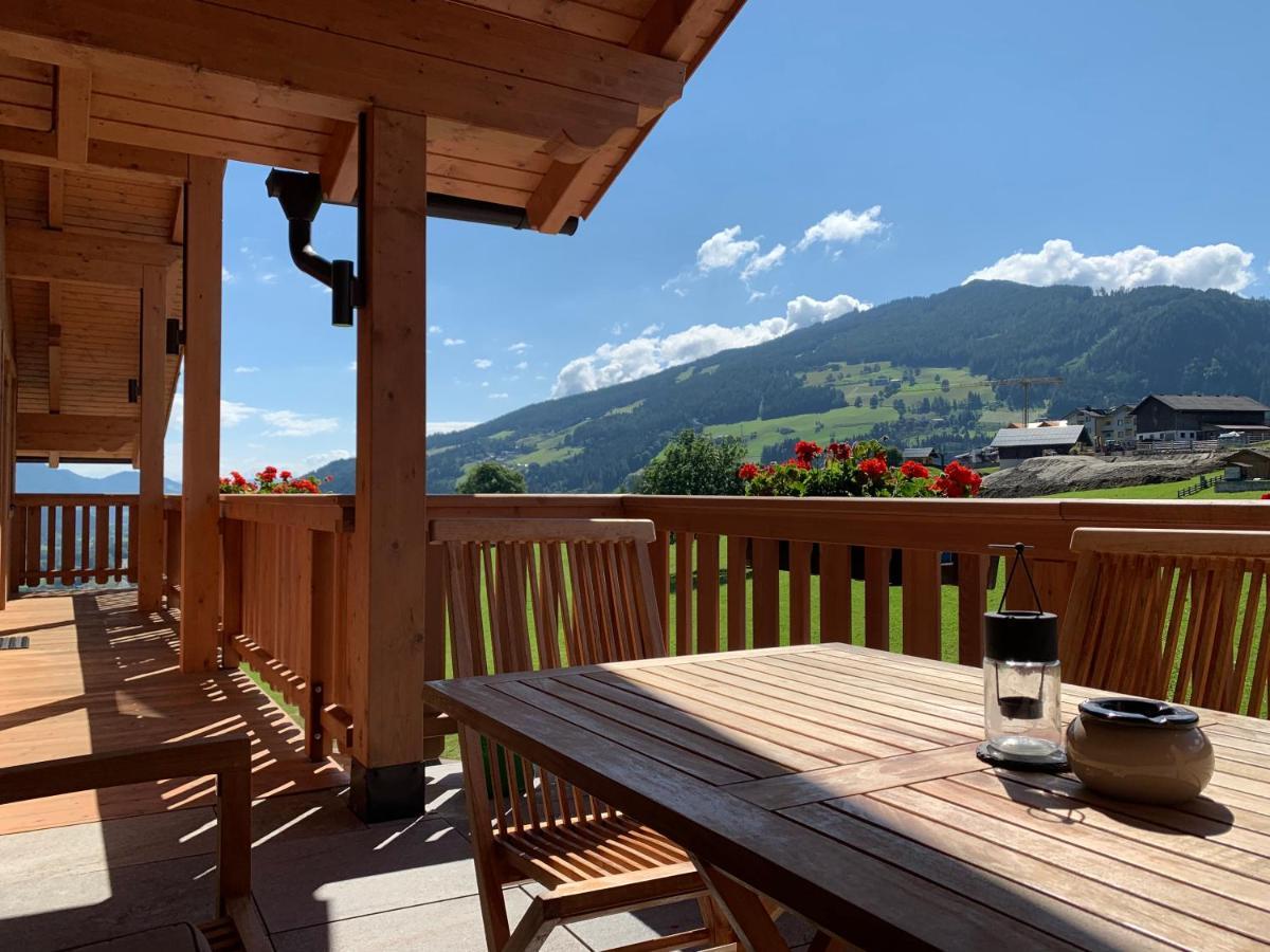 La Montana - Ski & Hiking Lodge Schladming Exterior photo