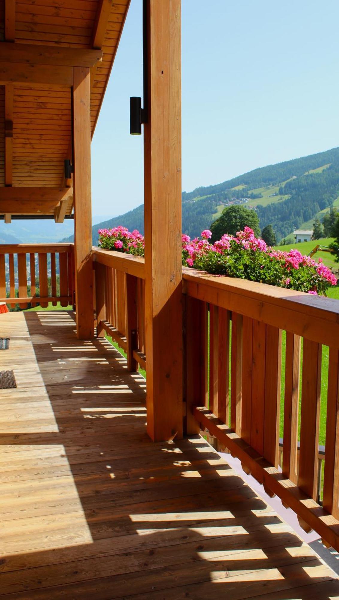 La Montana - Ski & Hiking Lodge Schladming Exterior photo