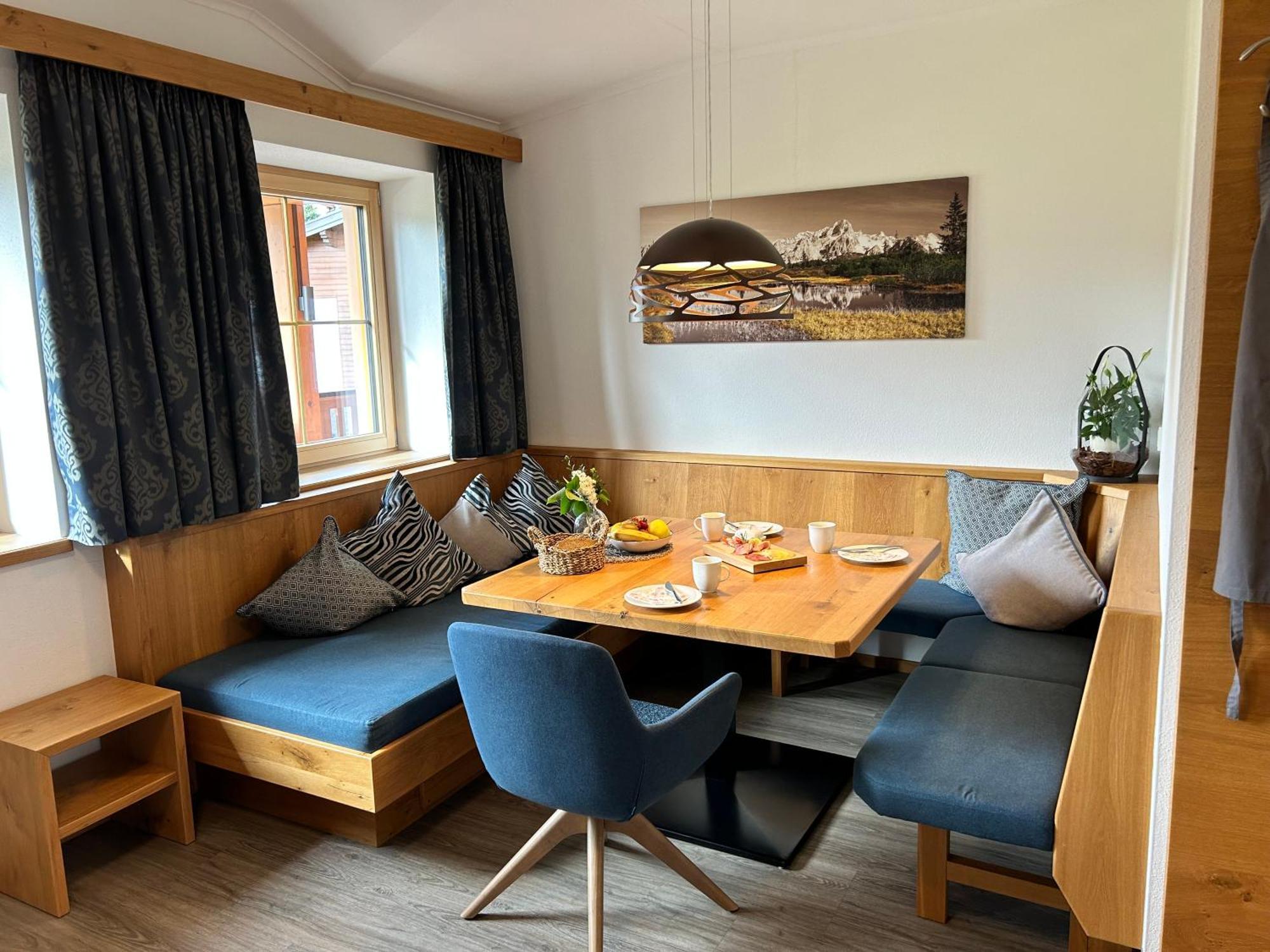 La Montana - Ski & Hiking Lodge Schladming Exterior photo