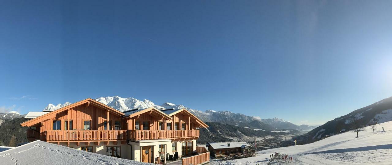 La Montana - Ski & Hiking Lodge Schladming Exterior photo
